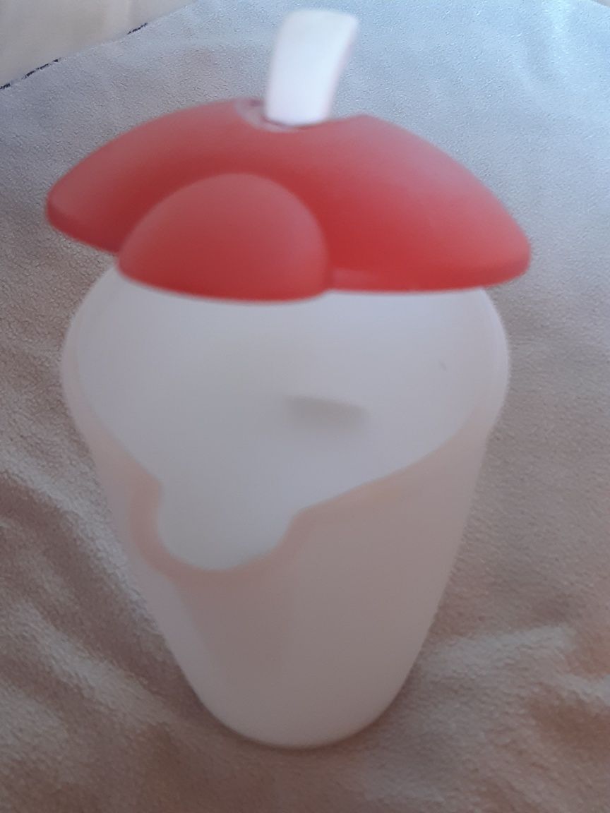 Dzbanuszek na śmietankę , mleko tupperware
