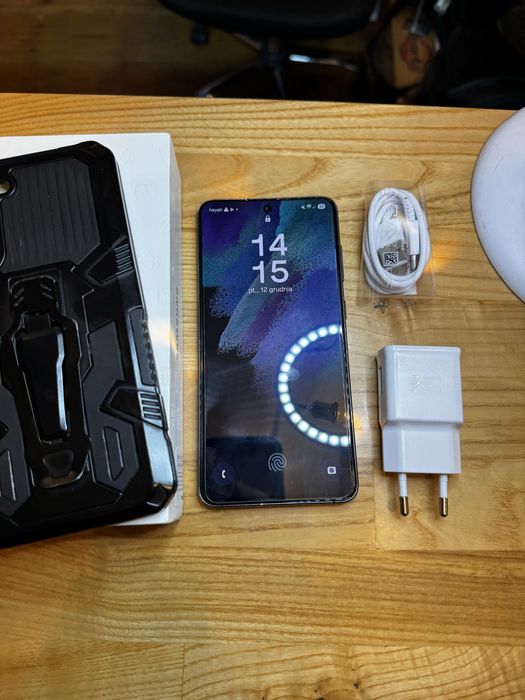 Samsung S21FE 128gb w dobrym stanie