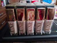 Avon Luxe Silken Foundation SPF 20 -odcień do wyboru