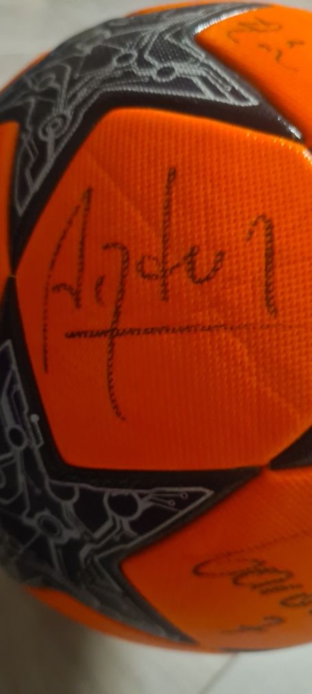 Bola autografada 4°final da liga dos campeões 2014