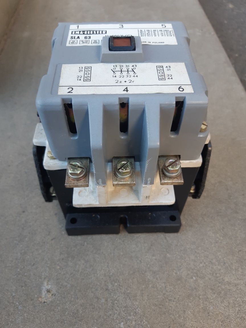 Stycznik SLA 63  cewka 220V