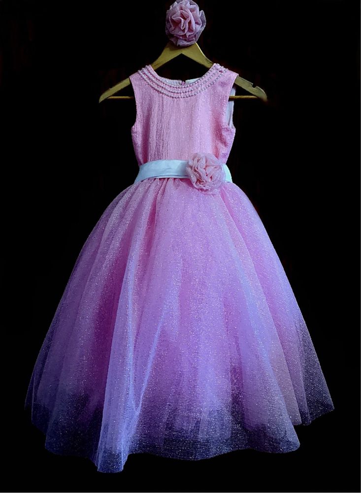 Платье на выпускной праздник в сад розовое пышное на рост 120 см