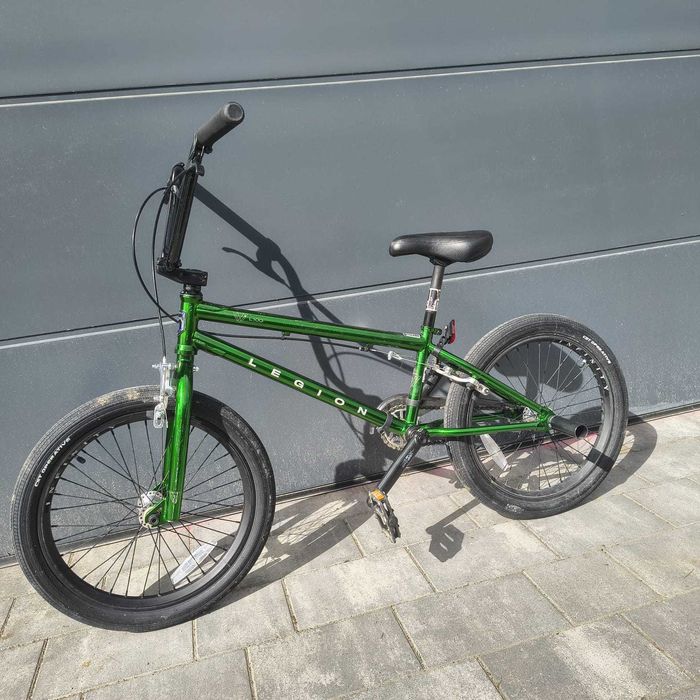 BMX Mongoose Legion L100