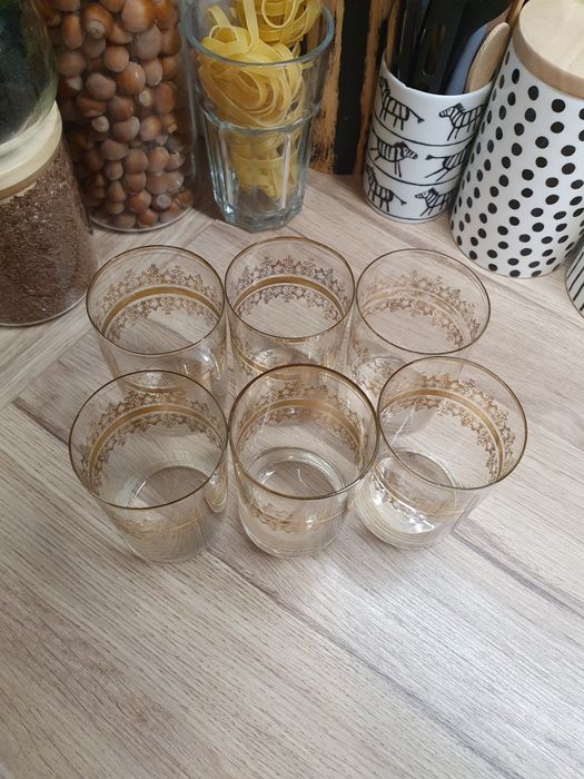 Ozdobne szklanki 6szt PRL złocone sliczne ornament