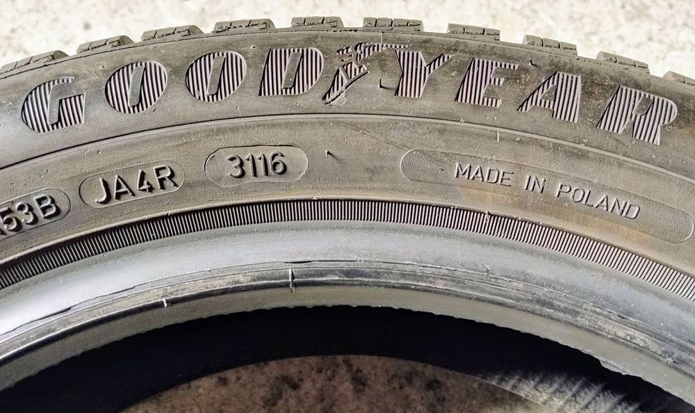 Шини зимові R15 175/60 Good Year Ultragrip 8