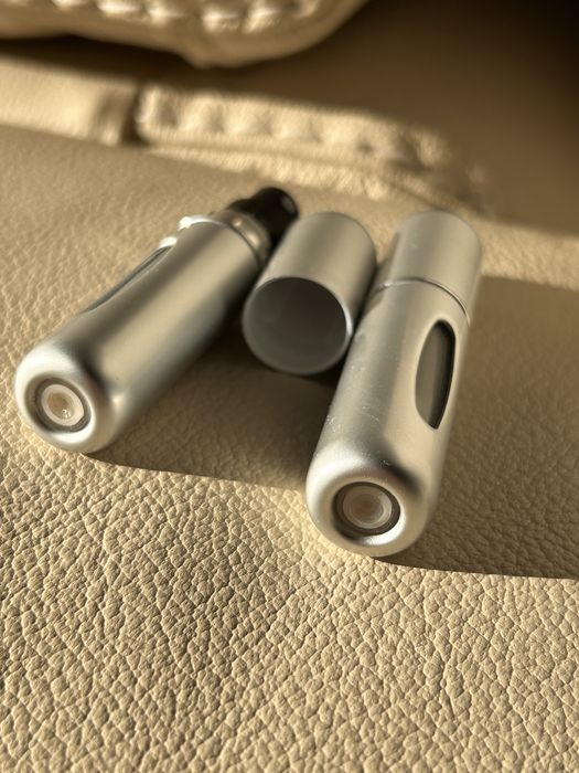 Pojemnik podróżny na perfumy - 2 sztuki