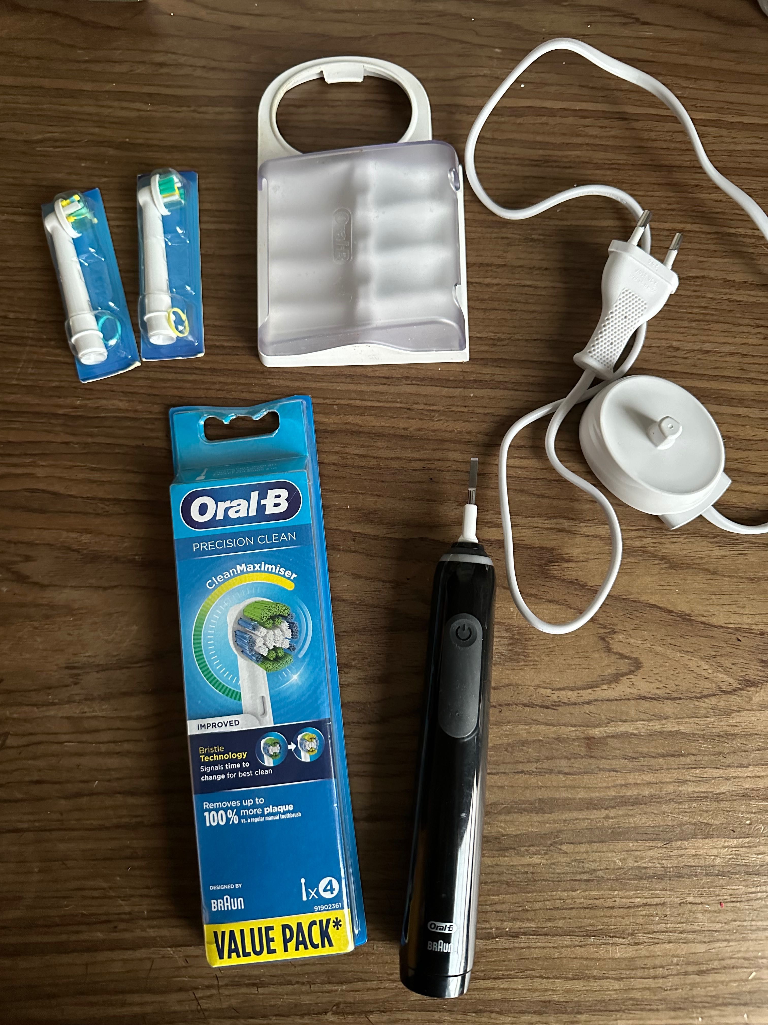 Зубная щетка электрическая OralB Pro3 Браун Насадки Philips Sonicare