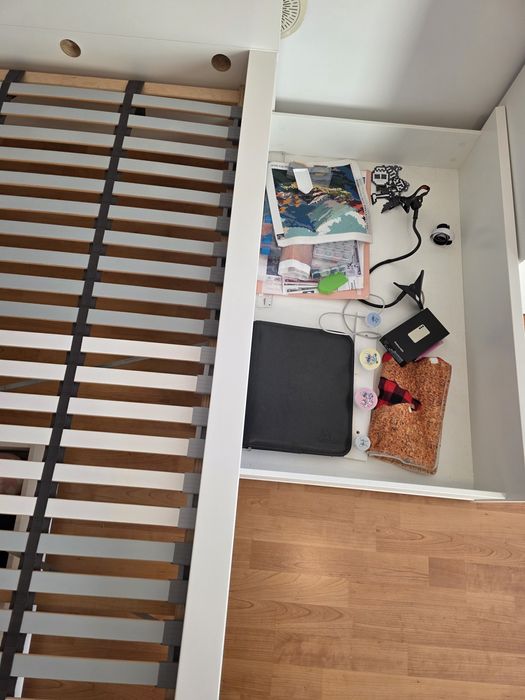 Cama solteiro com colchão