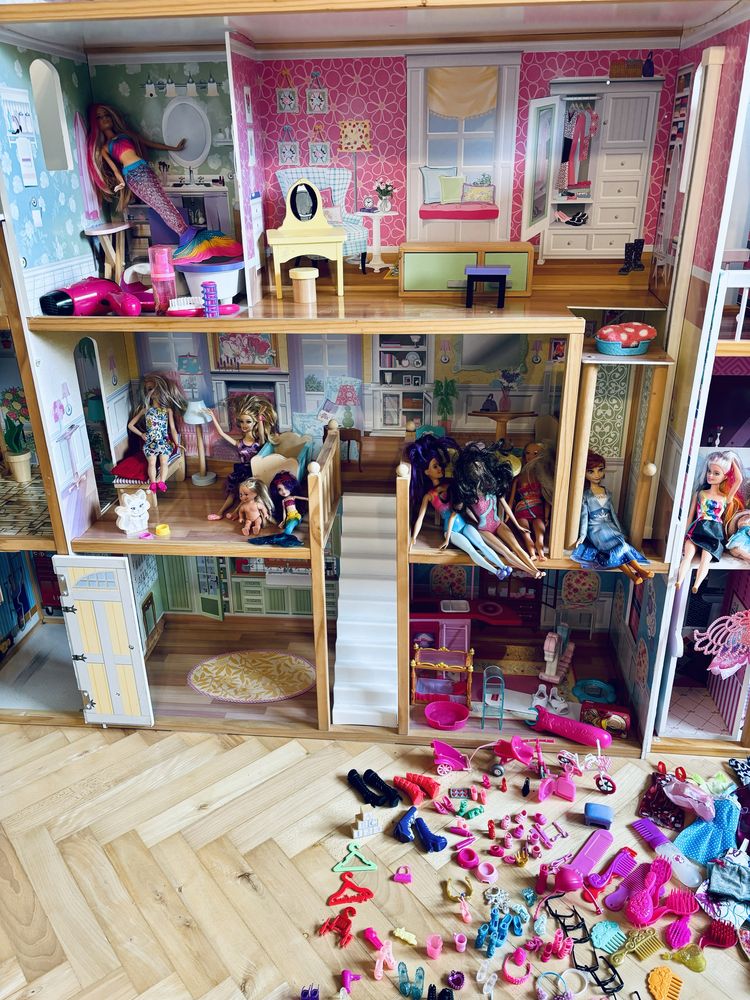 OKAZYJNY ZESTAW 2 x duży domek BARBIE + lalki + akcesoria