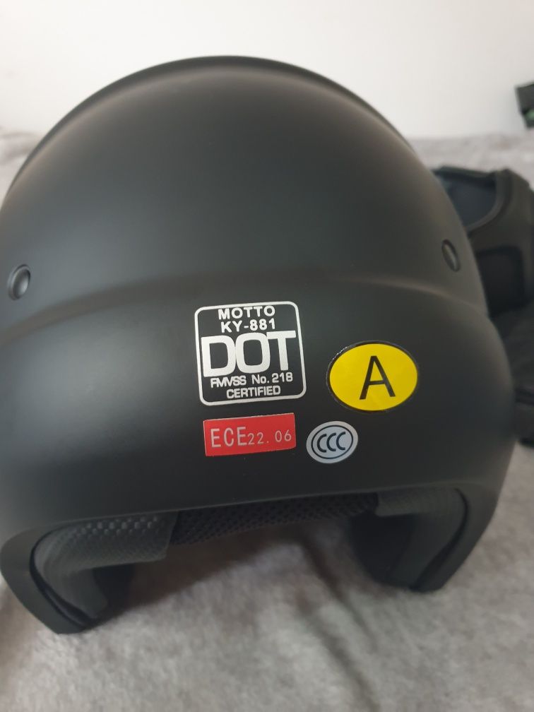 Kask Motor/kuad /narty, snowboard