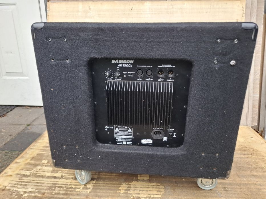 Subwoofer aktywny Samson db1500a