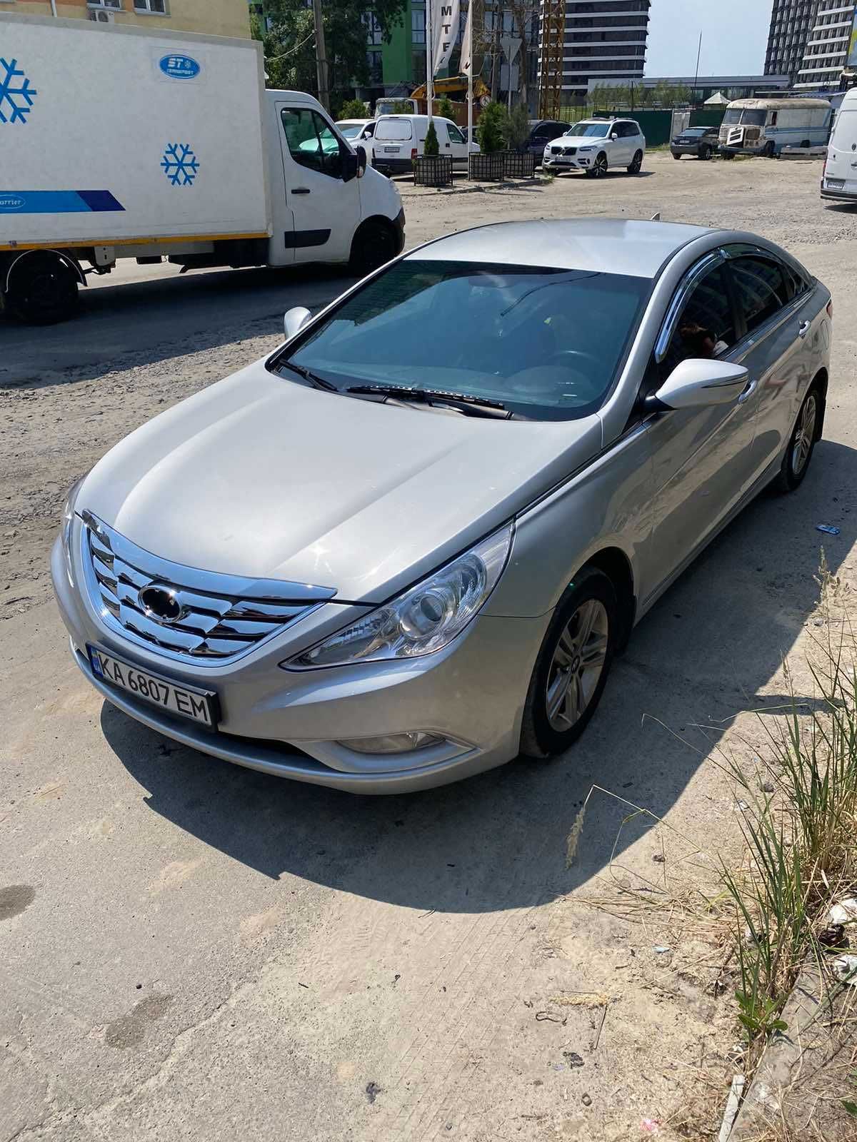 Авто в розстрочку HYUNDAI SONATA 2014 р.в. 4 000 грн/тижд.