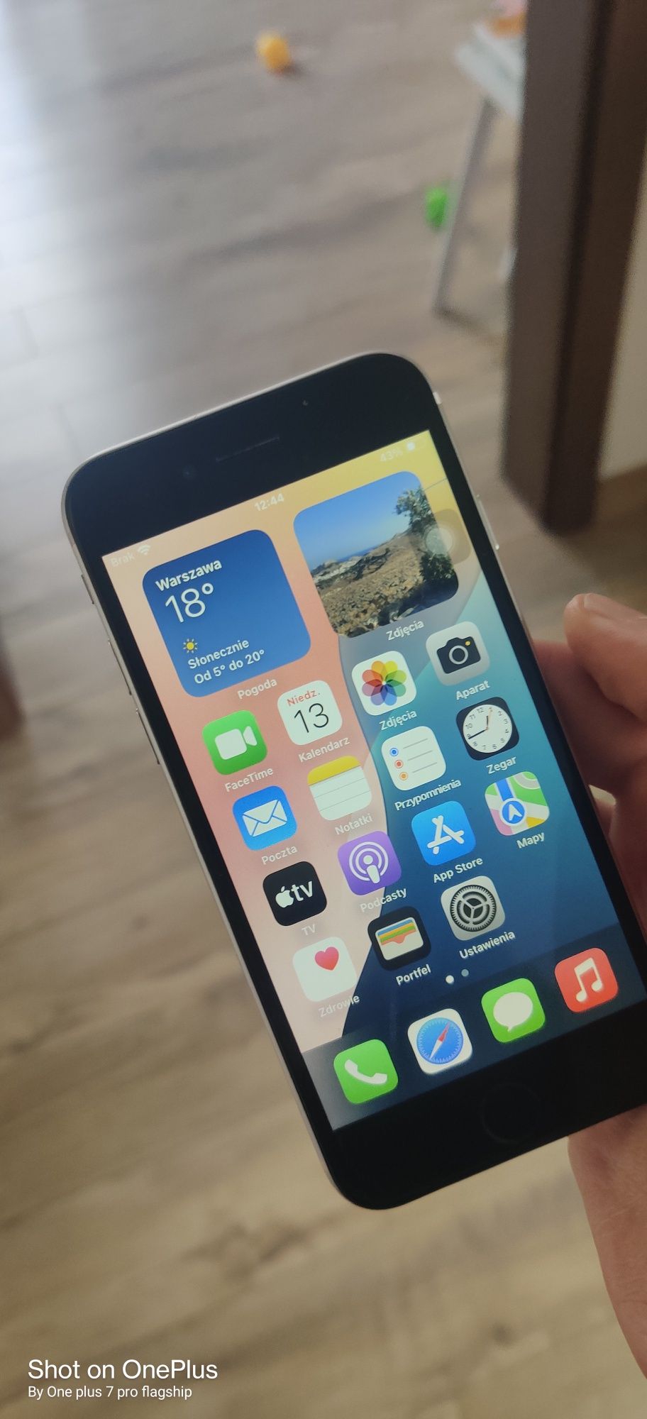 iPhone se 2020 64GB biały