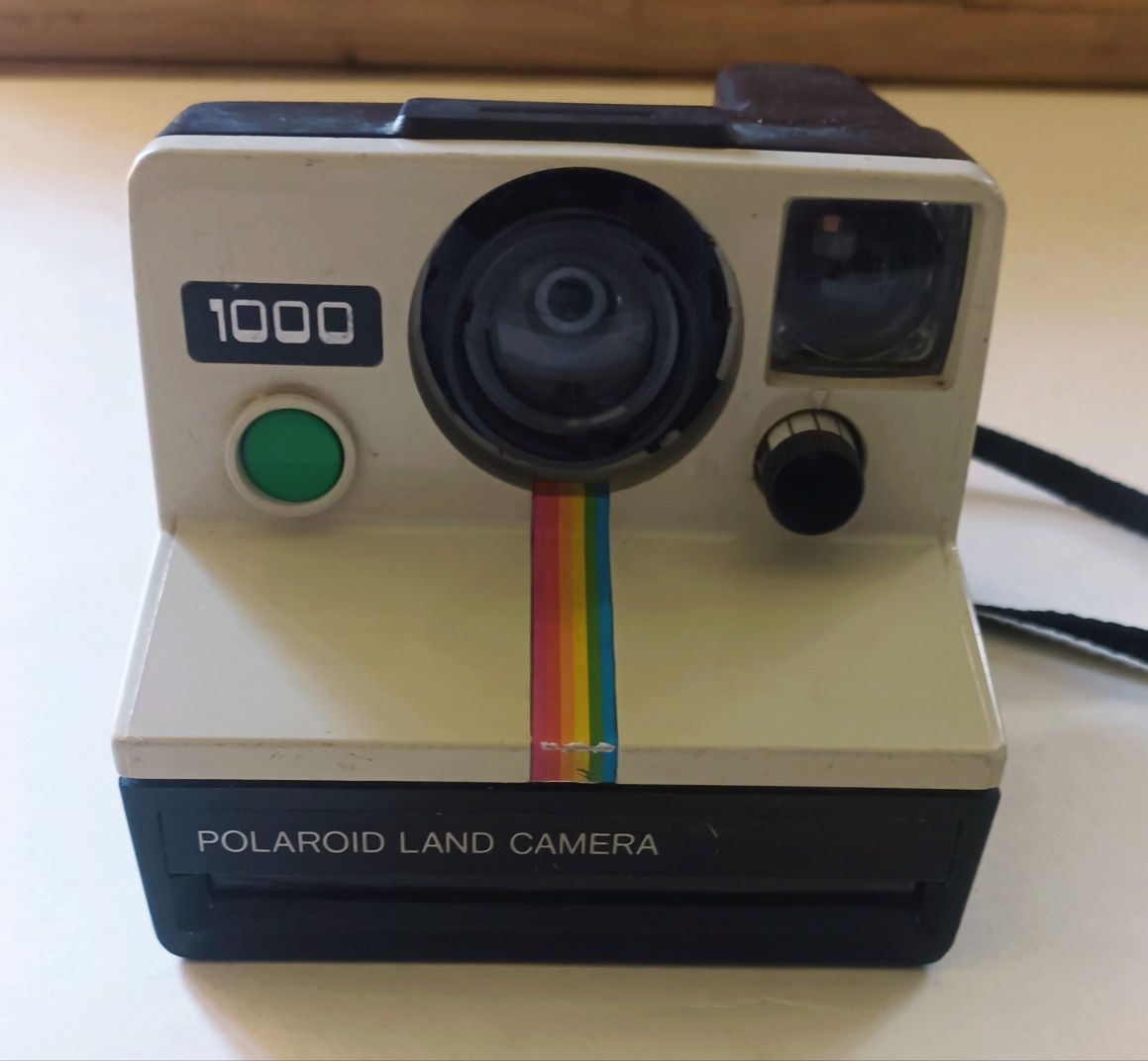 Aparat Polaroid 1000 green button