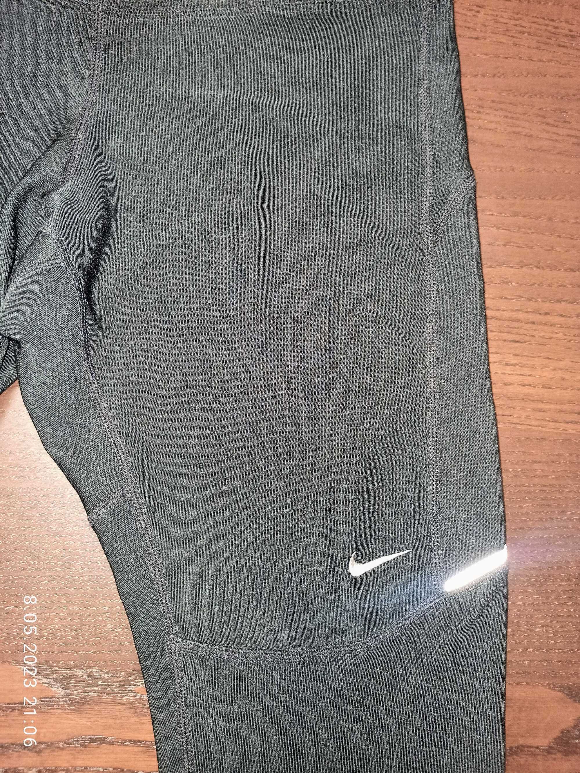 Spodenki 3/4 Nike czarne fitness M