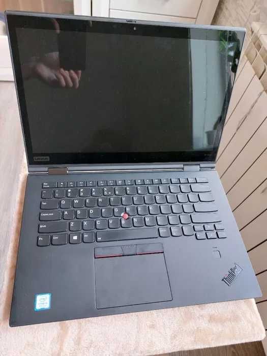 Ноутбук Lenovo Yoga X1 Gen 3rd i5-8250 сенсорний дисплей 14'' IPS