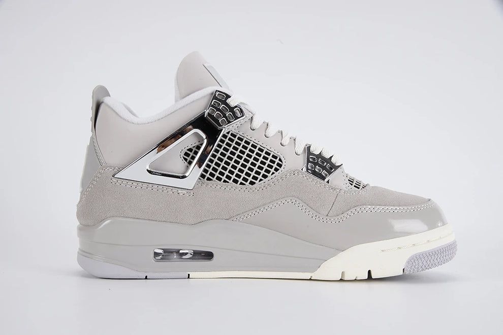 Air jordan 4 frozen moments