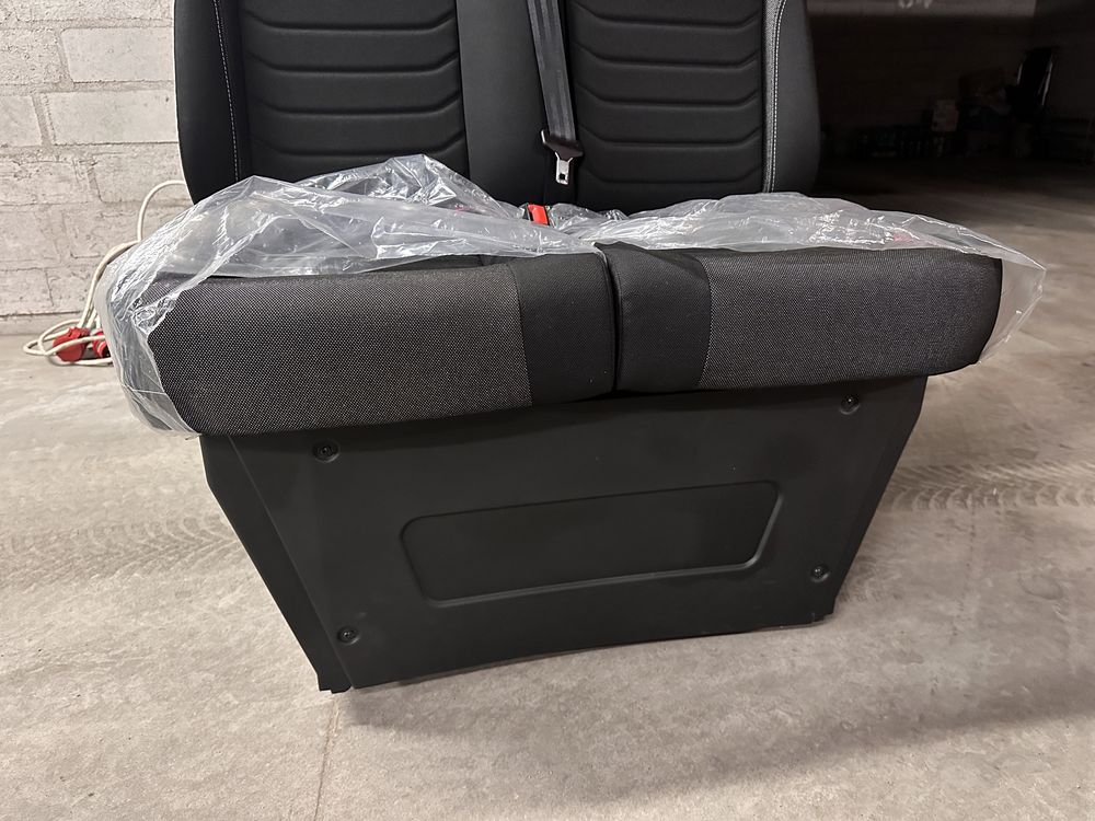 Nowy fotel ławka pasażera Iveco Daily lift 2019+