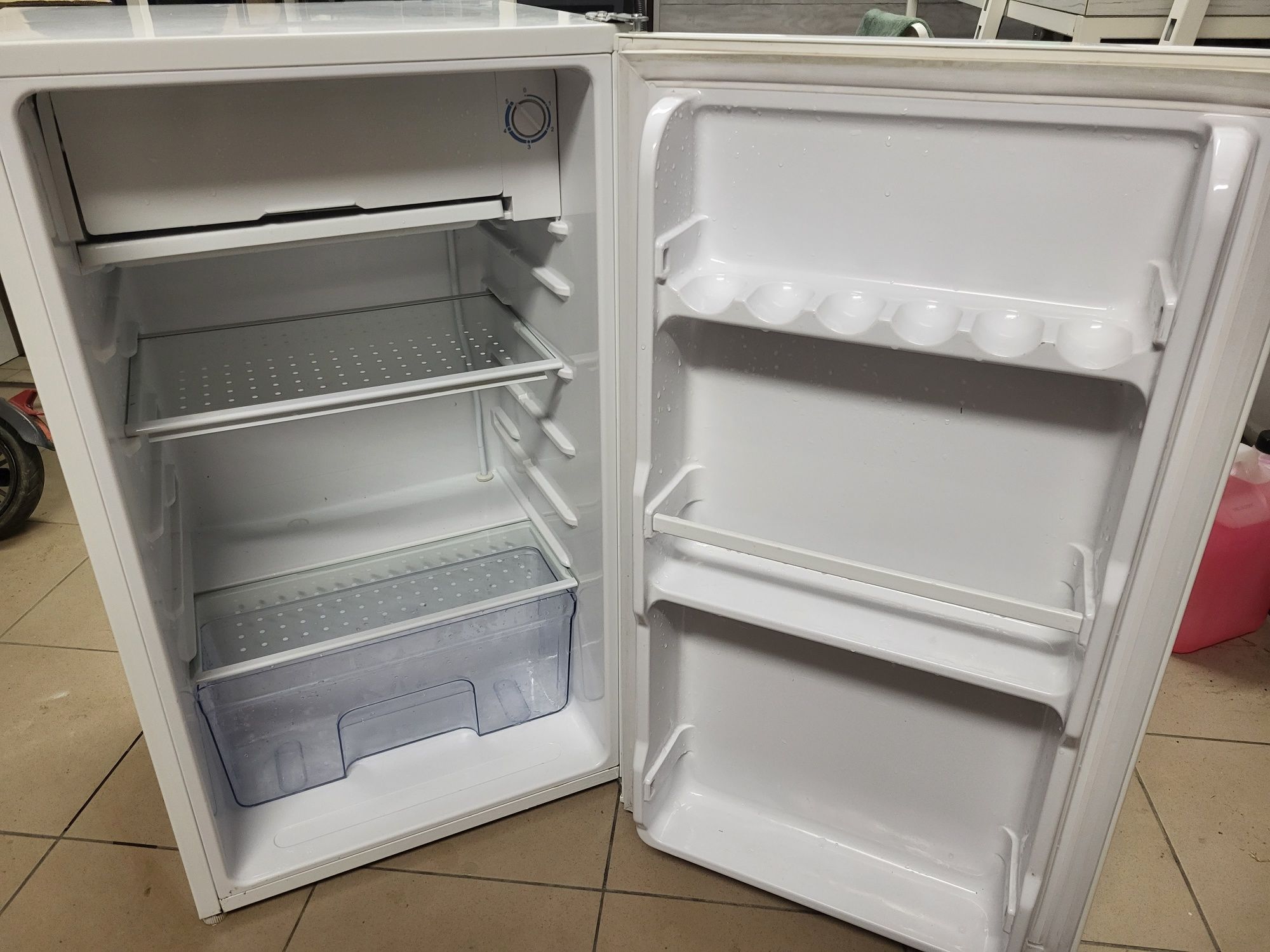 Lodowka ravanson 90 litrow