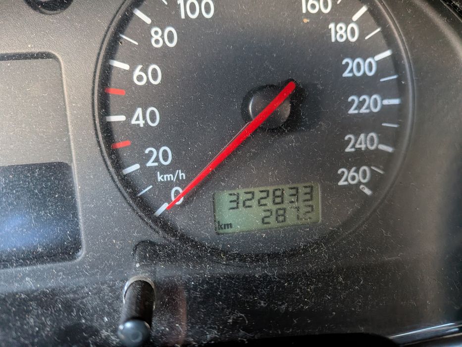 Volkswagen Passat Variant 1.9 TDI 110 CV 99