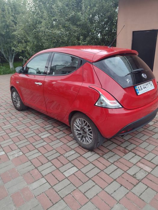 Продам Lancia 2012 року