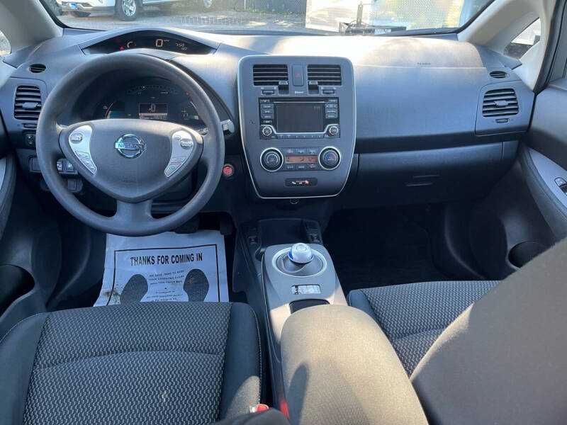 2017 Nissan LEAF