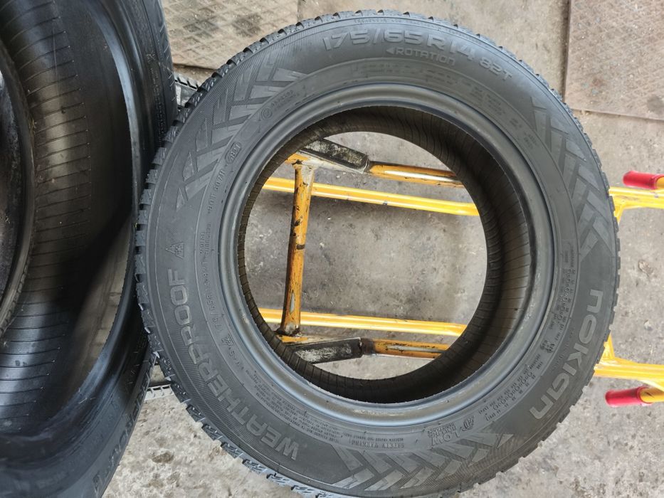 [1151] 2 szt. Nokian Weatherproof 175/65/14 82T