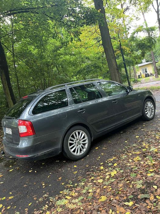 Skoda Octawia 2  LAURENT Końcówka 2010r