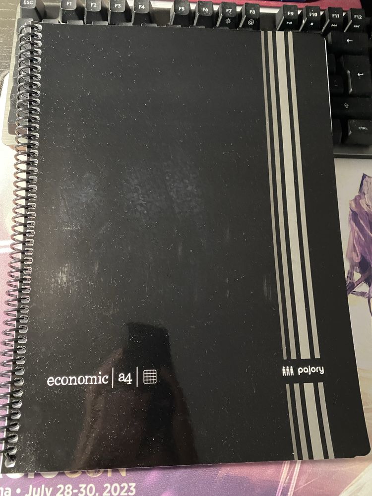 Caderno A4 quadriculado