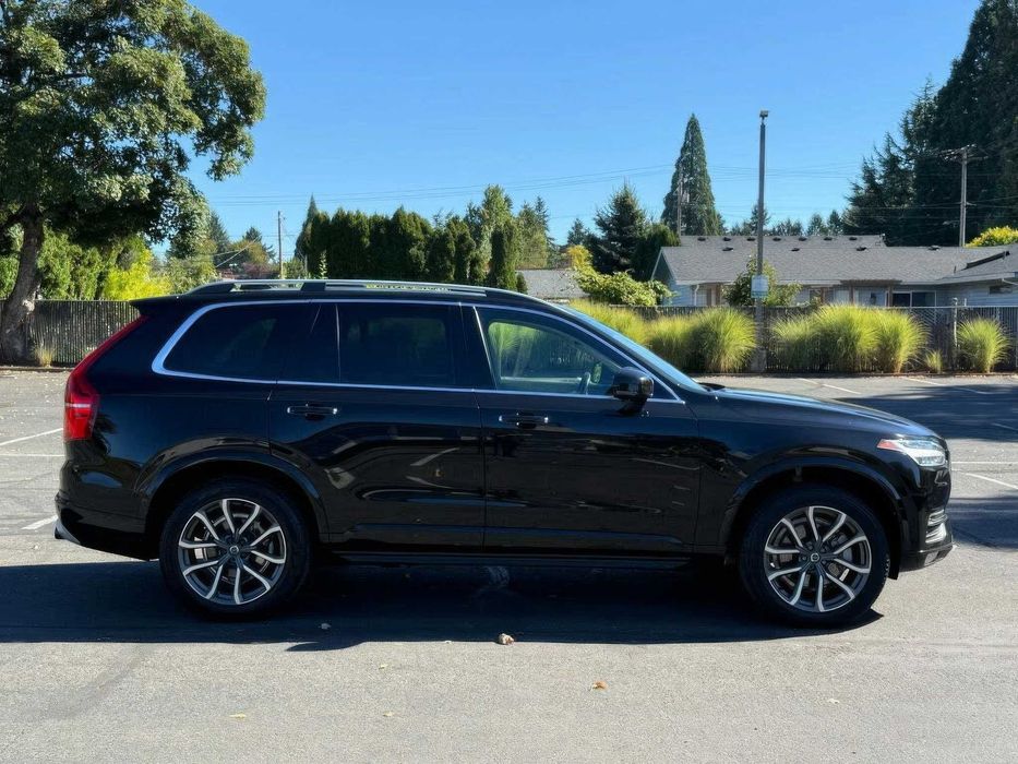 Volvo XC90 T5 Momentum 7-Passenger      2018
