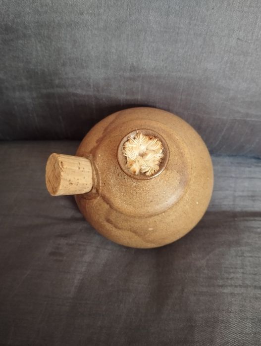 Gliniana lampka oliwna w stylu duńskim sygnowana