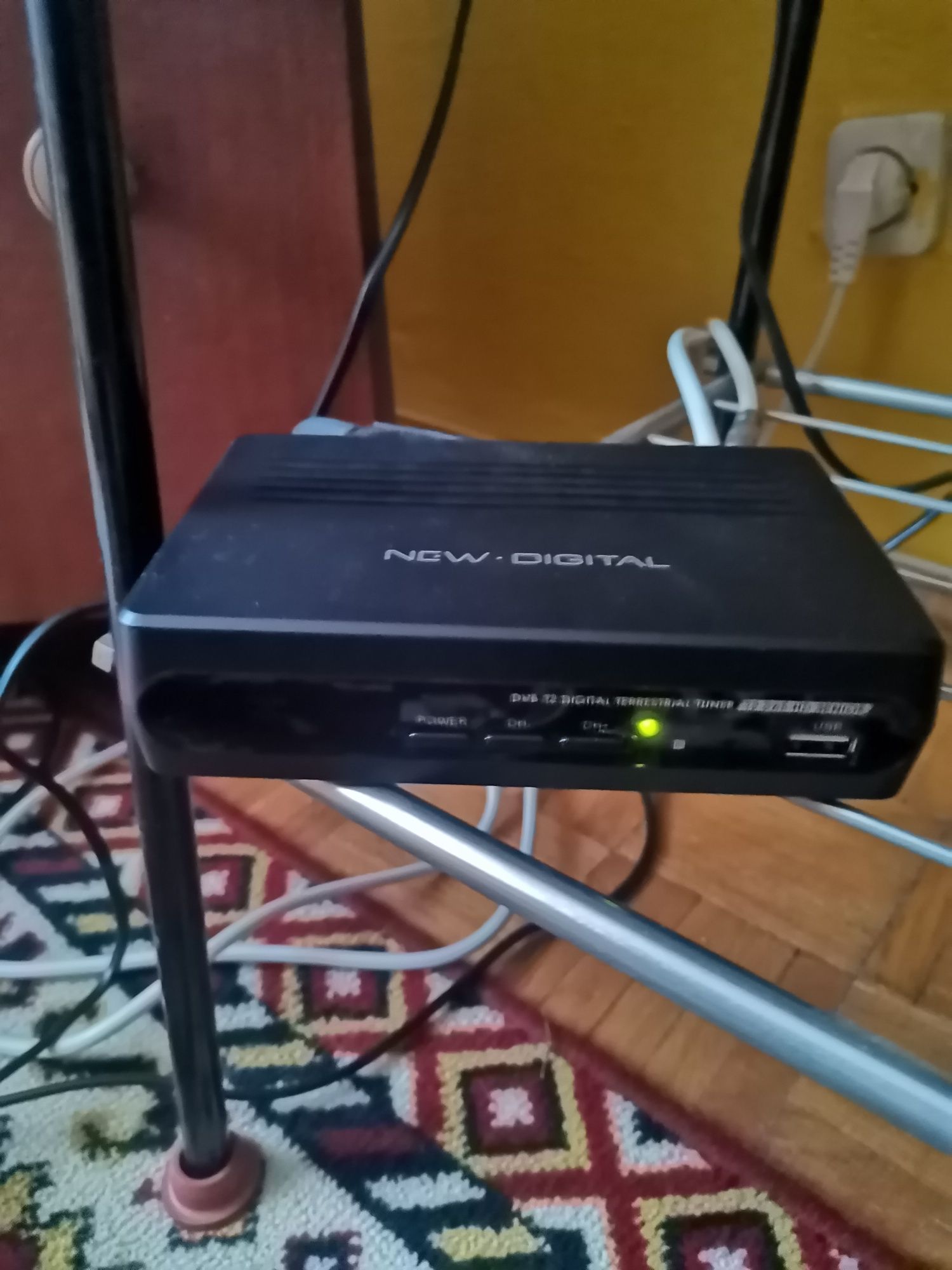 Dekoder tuner cyfrowy New Digital DVB-T2 T2 265 HD Senior 1 pilot zam.