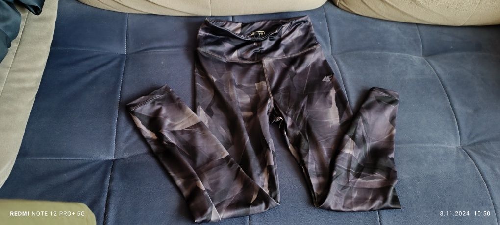 Nowe Legginsy 4F XS
