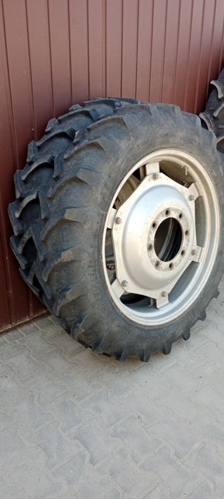 Koła wąskie do międzyrzędzi 11.2 R32 i 12.4 R46