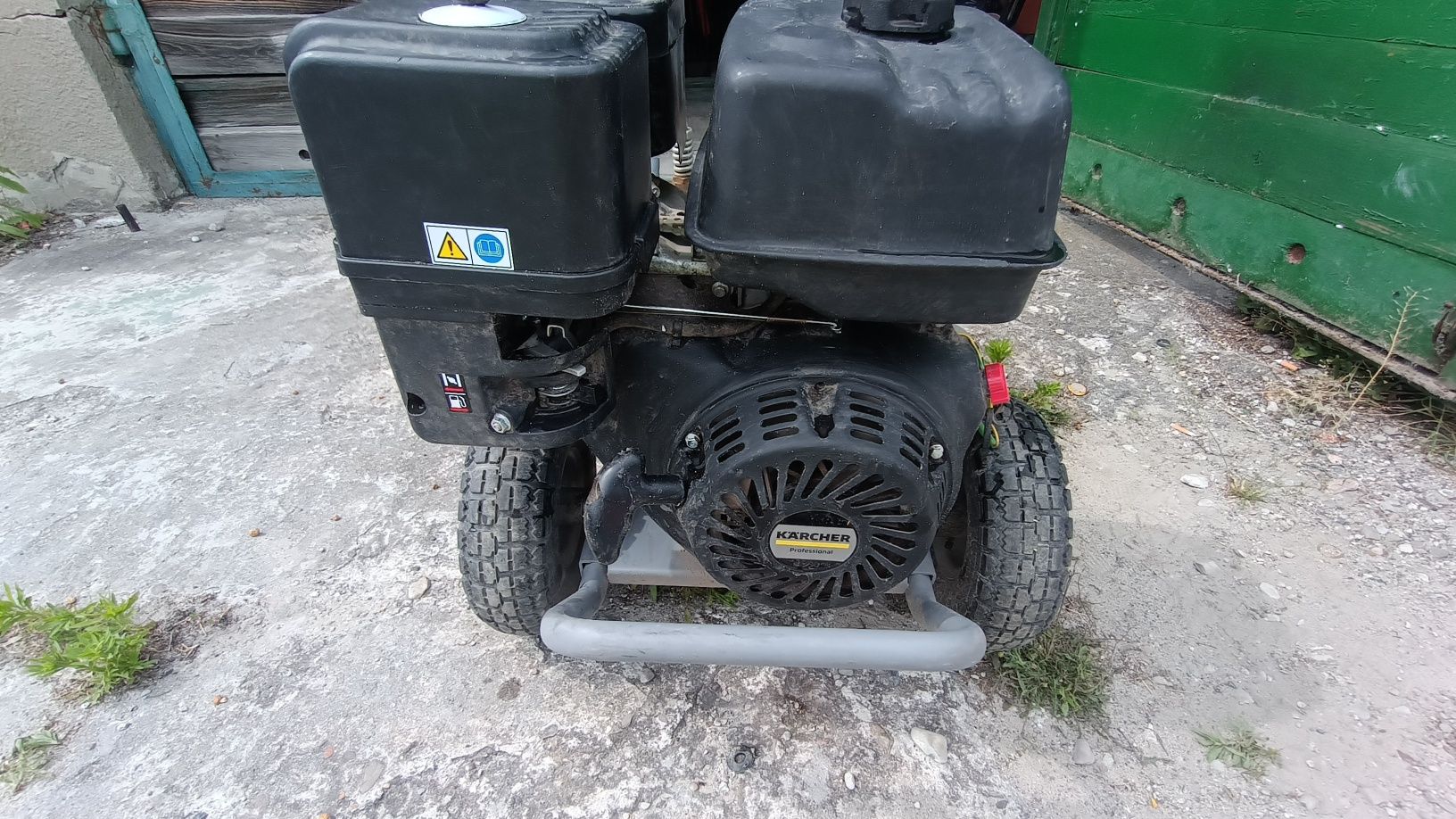 Biznes Karcher 9/25 spalinowy 300 bar plus cały osprzęt