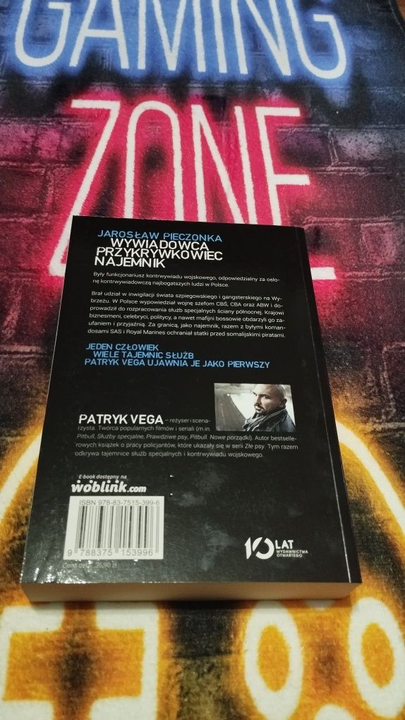 Patryk Vega Służby specjalne