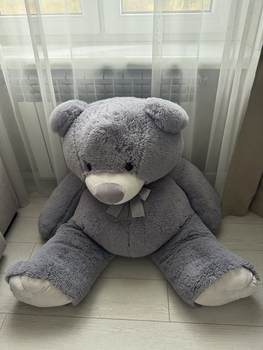 Плюшевый мишка большой