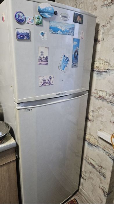 Холодильник самсунг ноу фрост. Рабочий . Купили больше размер