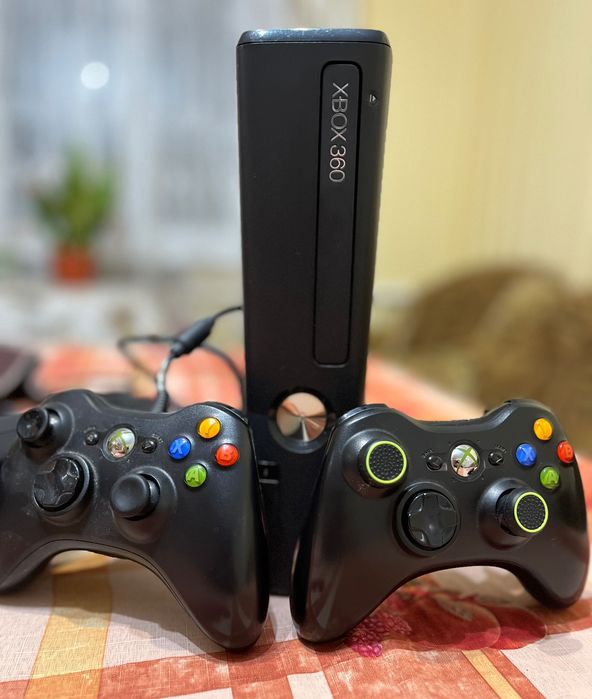 Консоль Хbox 360 slim