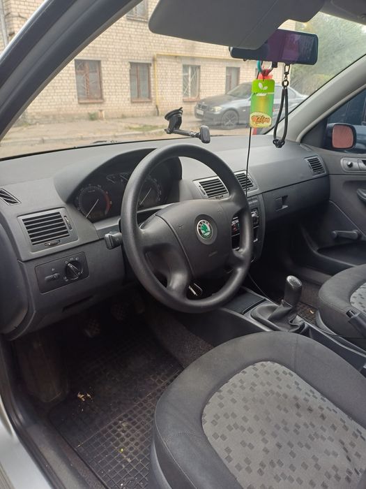 Продам skoda Fabia 1  2007 год htp