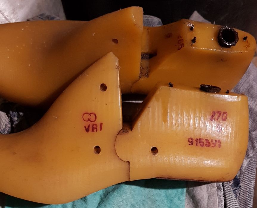 Продам одиколон Сафари