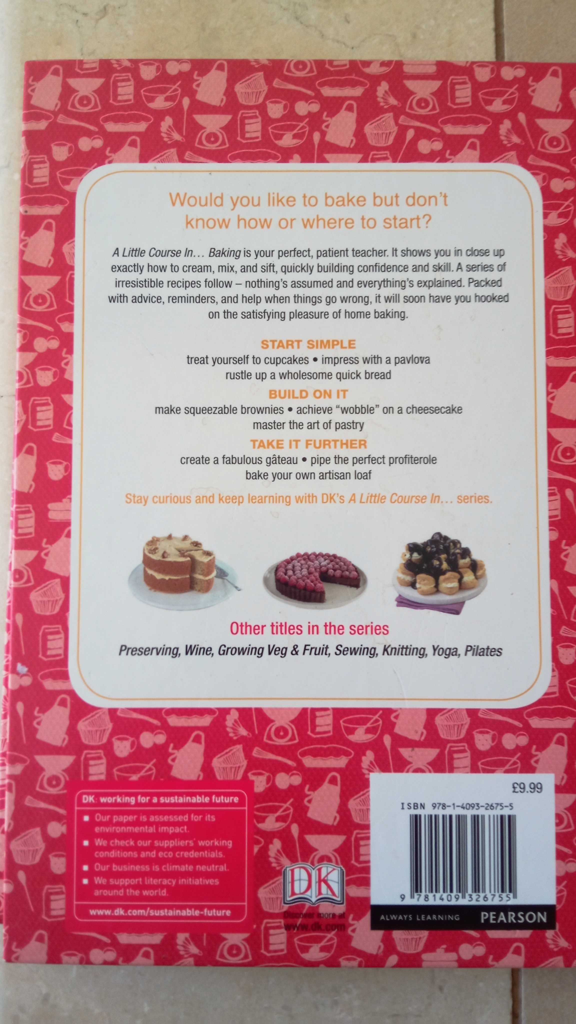Livro de receitas de pastelaria "A litle course in  baking"