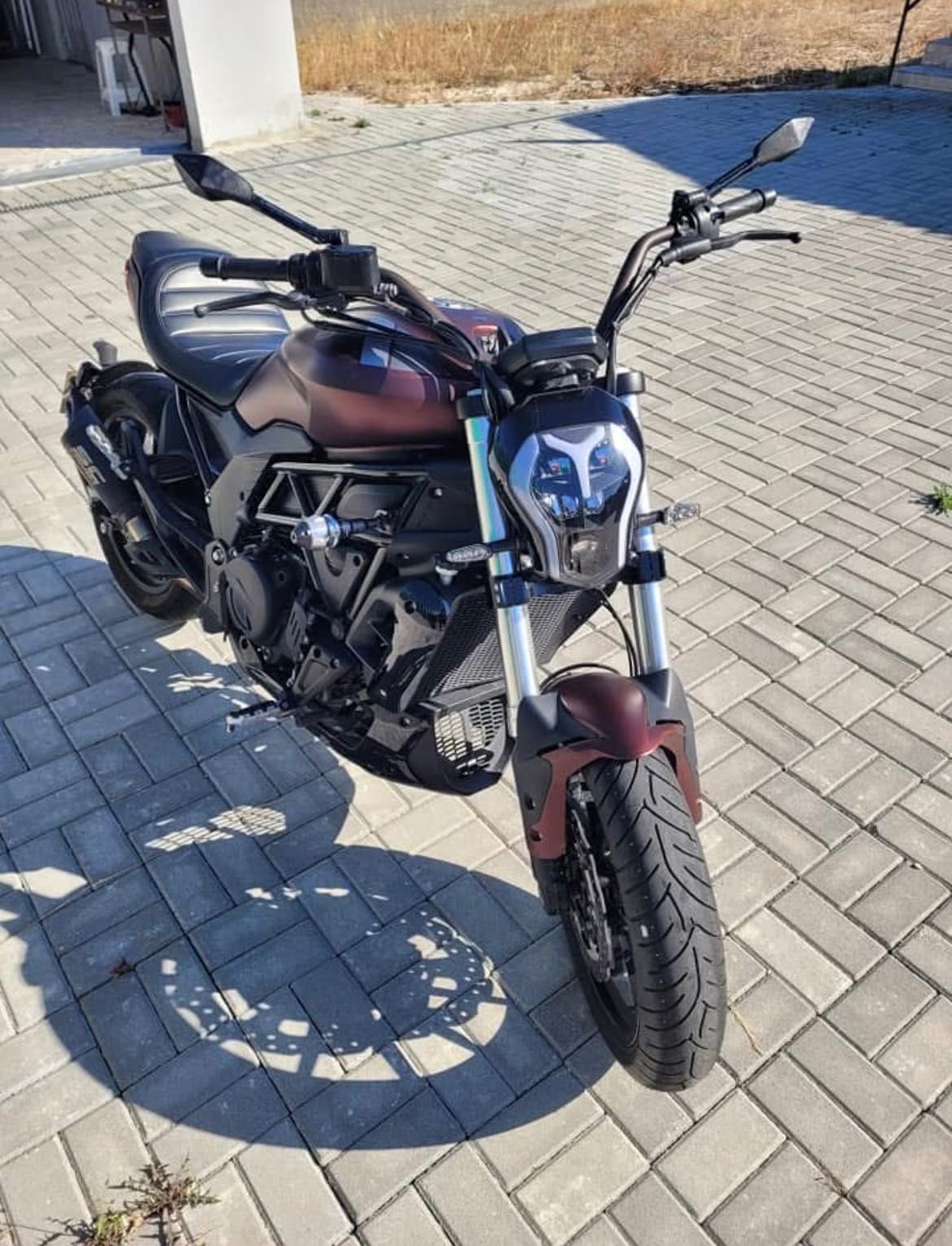 Benelli 502 c  em muito bom estado