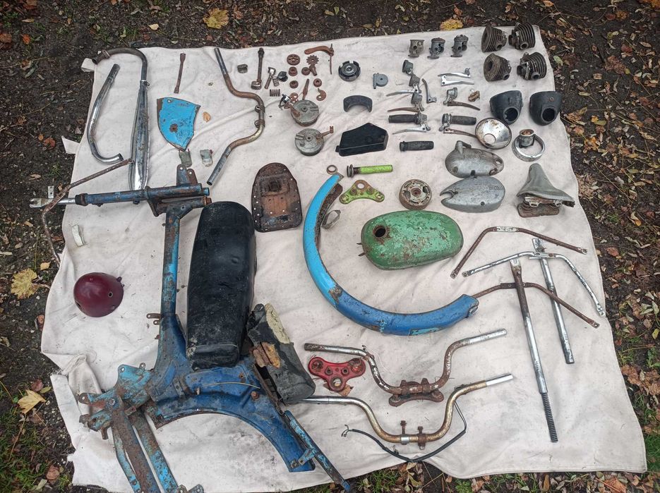 Romet Komar Silnik S38 gaźnik,cylinder,koło,klamki,zapłon ,siedzenie