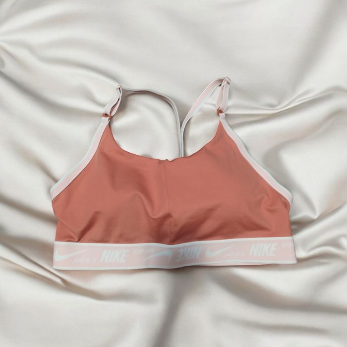 Жіночий спортивний топ