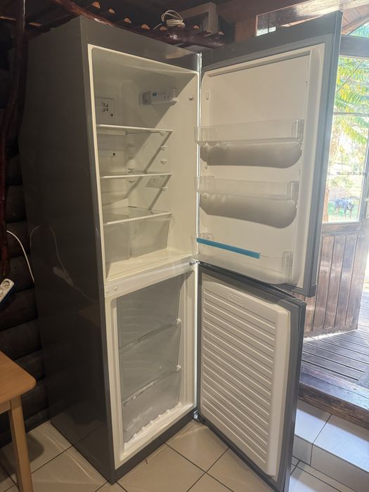 Продам холодильник Zanussi