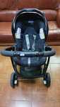 Carrinho de bébé da marca Graco