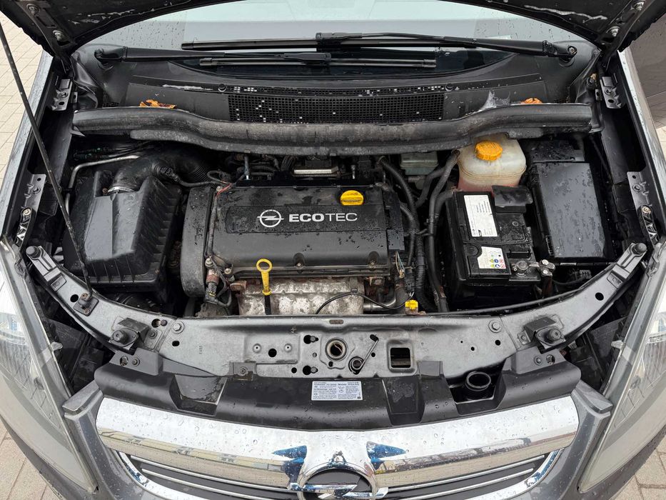 Opel Zafira B 1.8 140KM 2011r SPROWADZONY