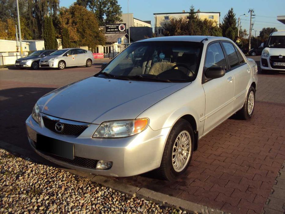 mazda 323f protege  AUTOMAT
