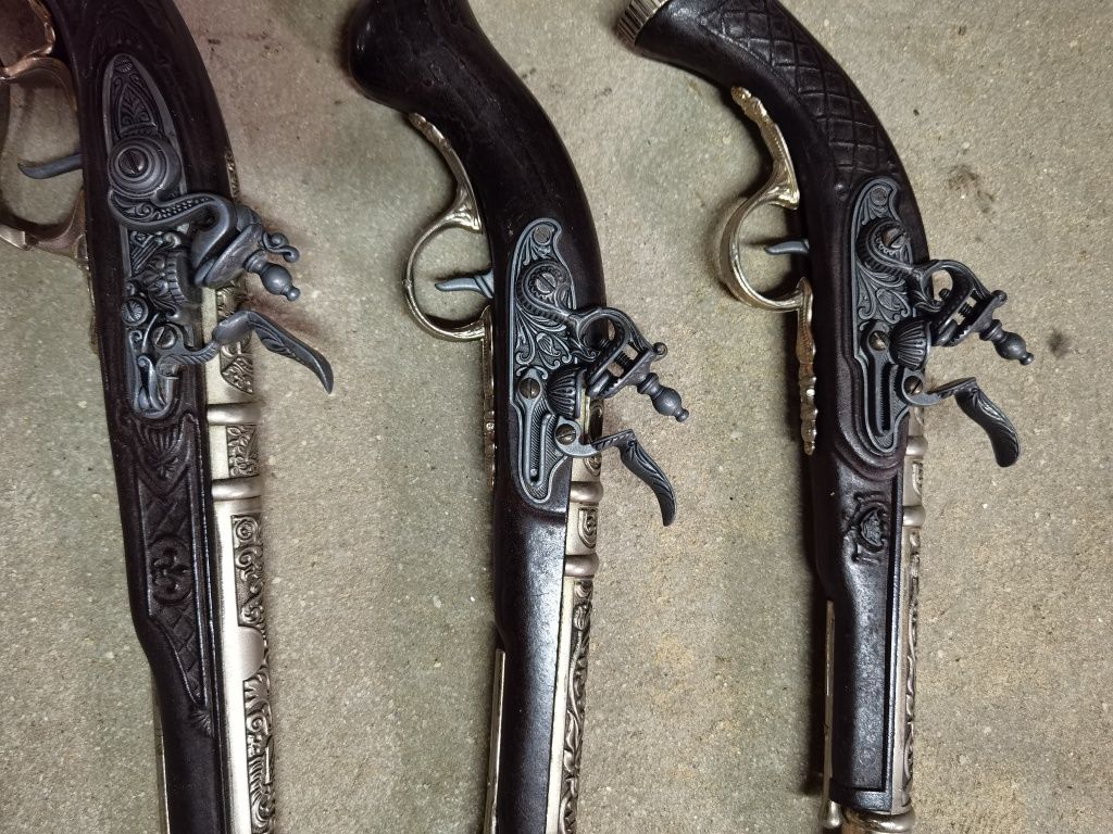 Armas decorativas - Replicas Pistolas